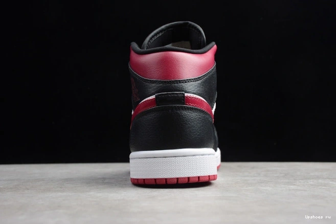 Jordan  1 Air Mid Bred Toe 554724-066 0522